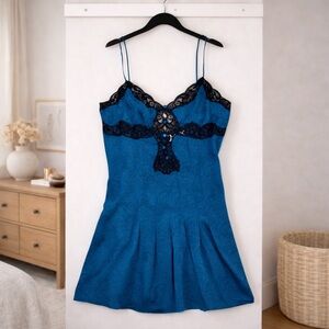 Vintage Y2K Victoria’s Secret Gold Label Teal Blue Lace Chemise Slip Lingerie